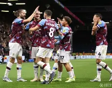 IM电竞-上海申花热身赛